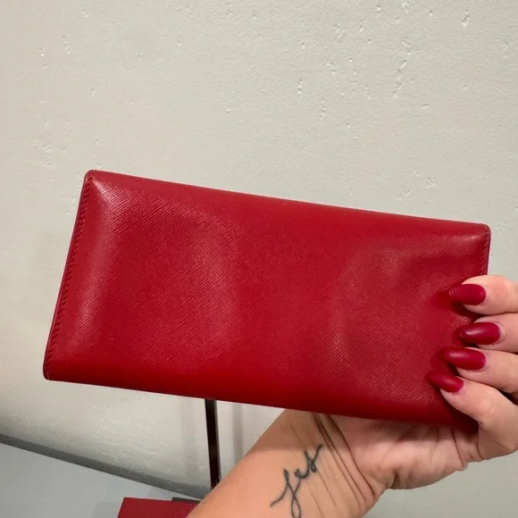 Salvatore Ferragamo crystal embellishment Vibrant Red leather wallet - Picture 3 of 8